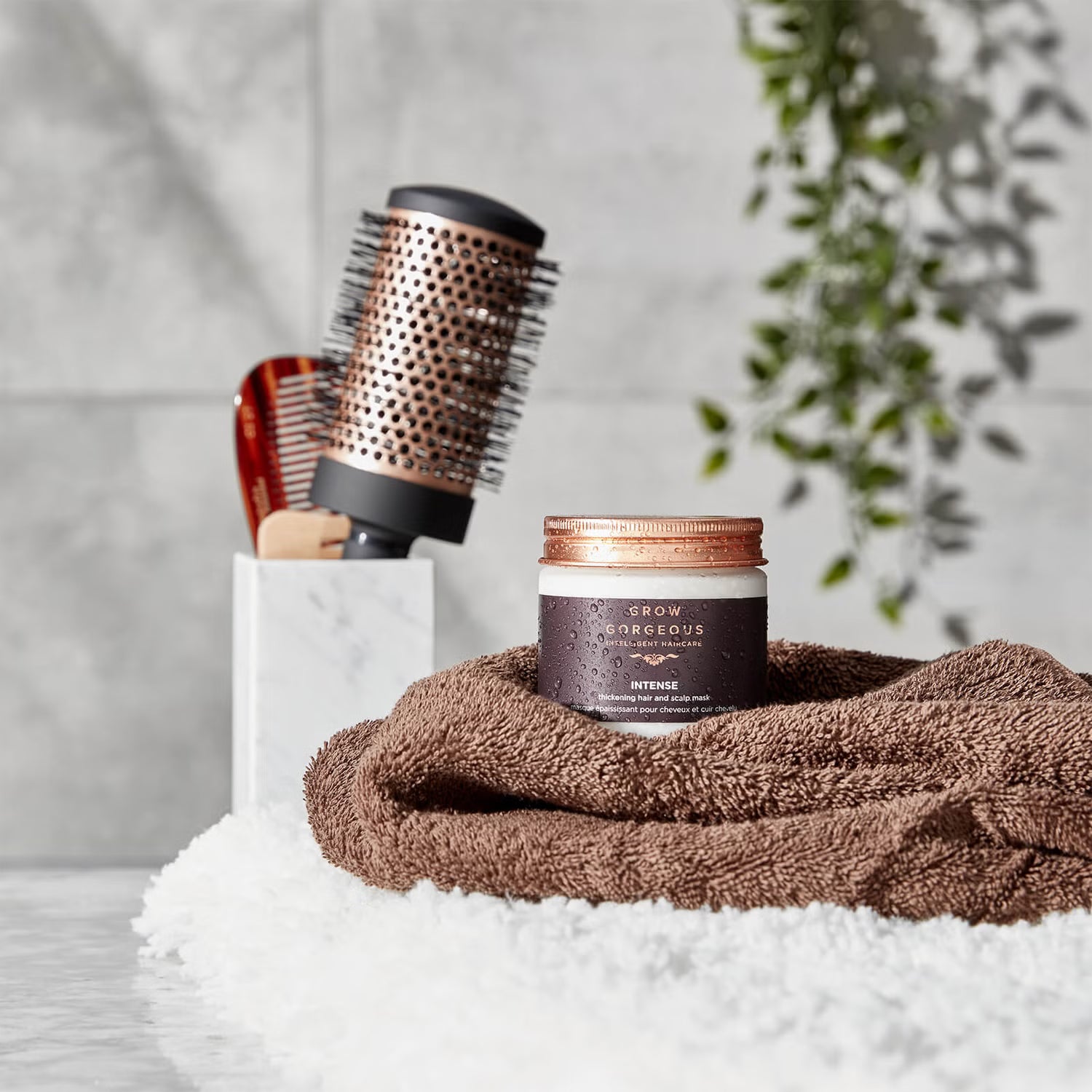 GROW GORGEOUS Intensiivne paksendav juukse- ja peanahkmask, 200 ml