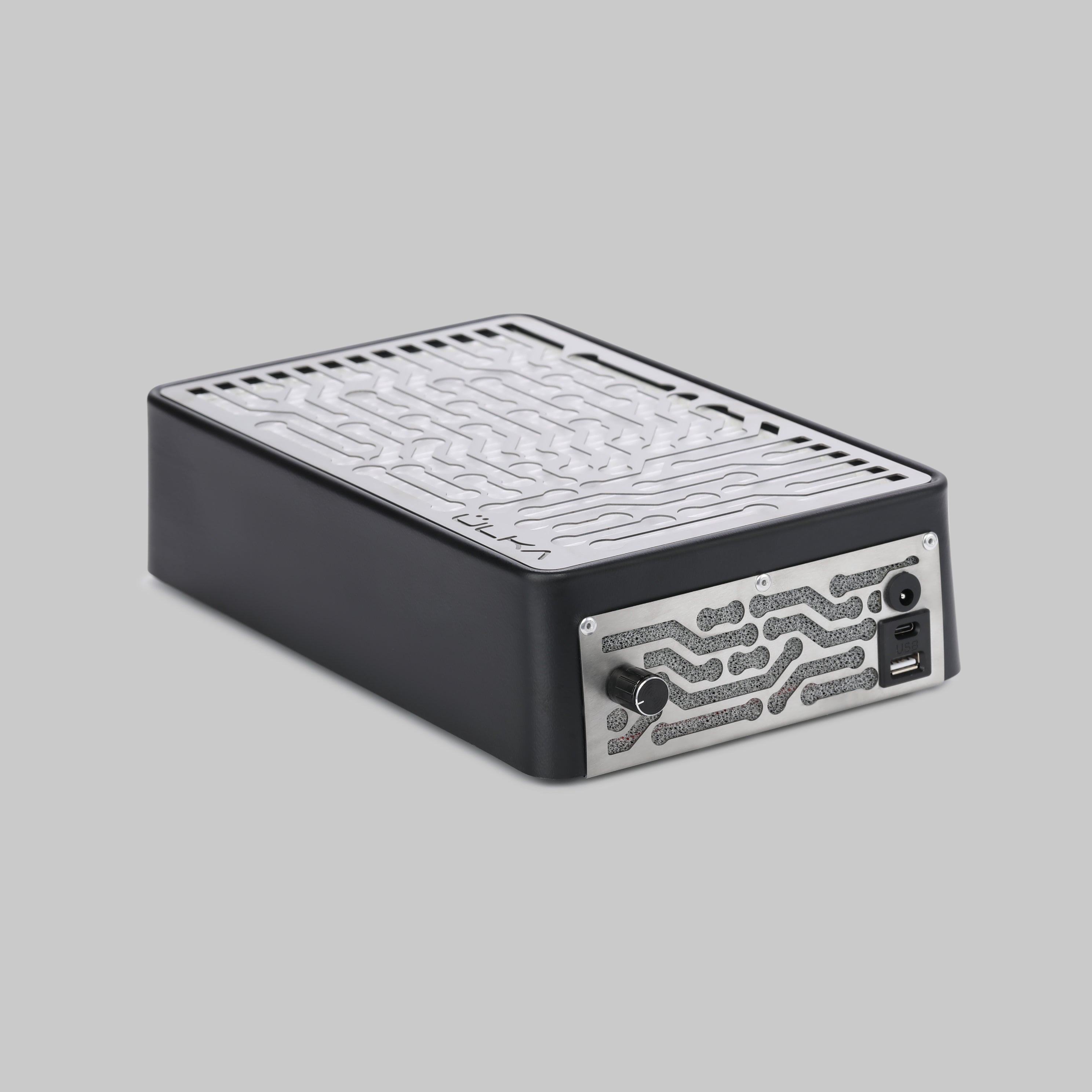 ULKA tolmuimeja NANO musta värvi