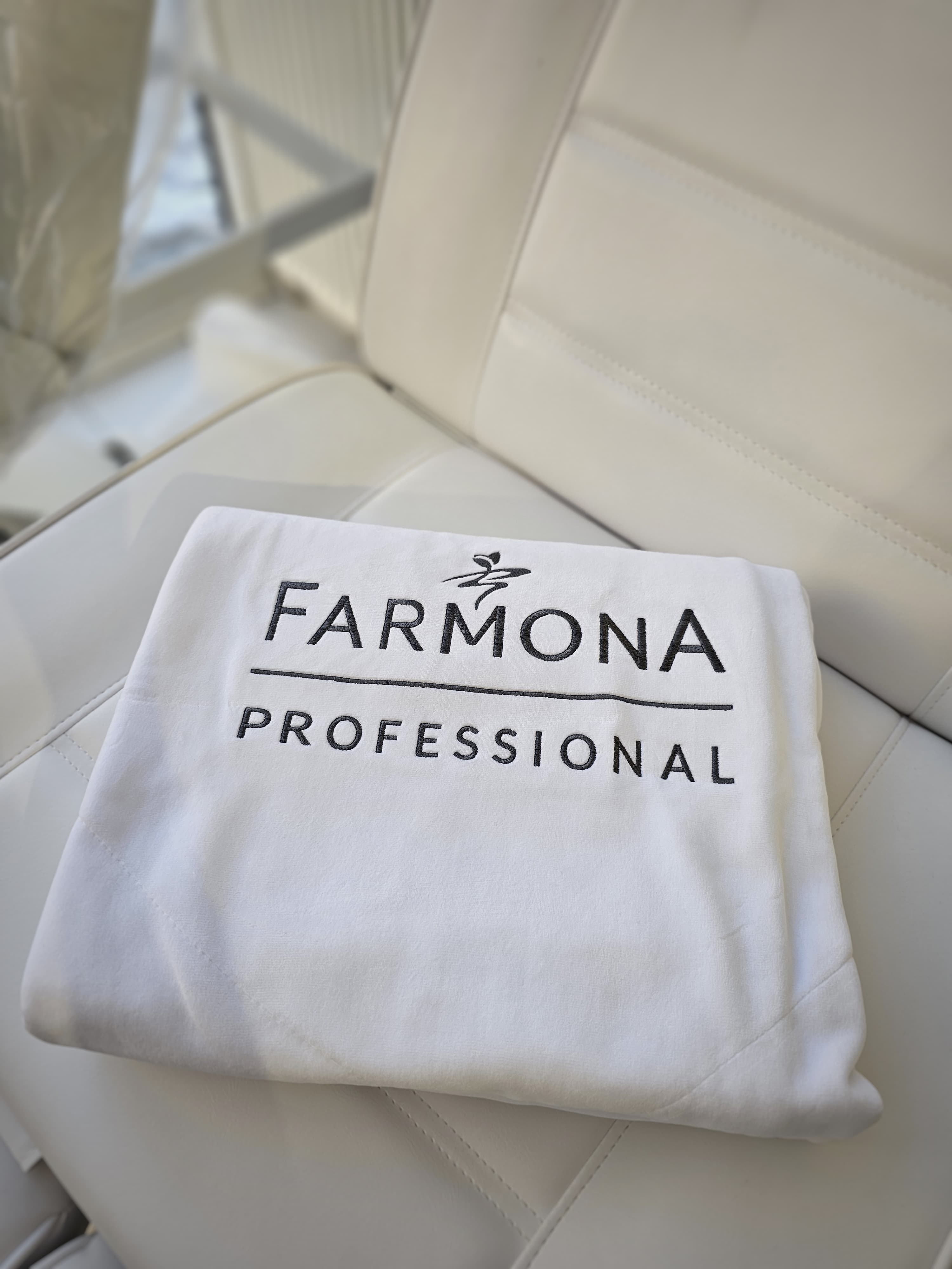 Farmona pleed, valge