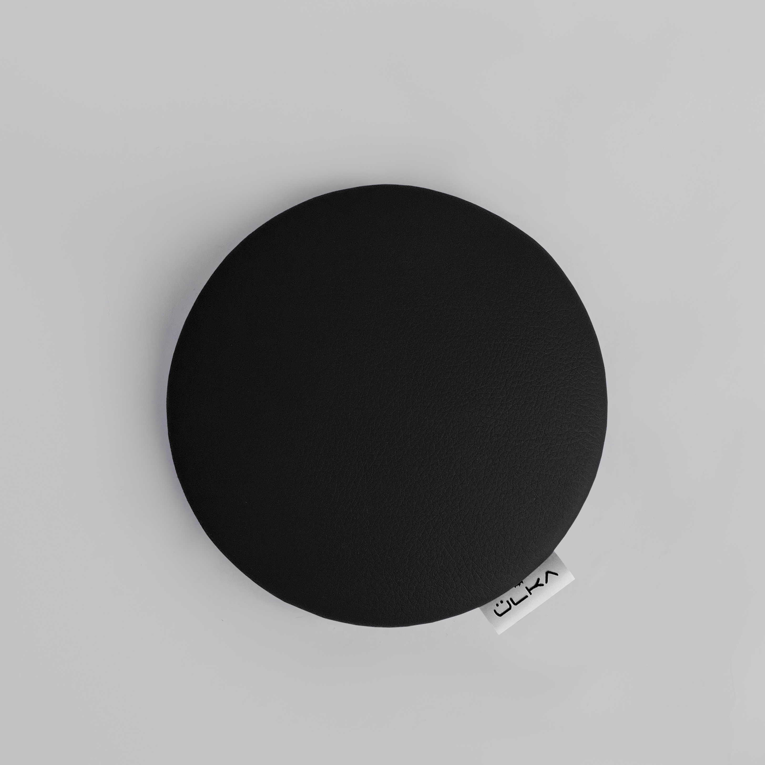 ULKA Küünarpatja must värv nr.1