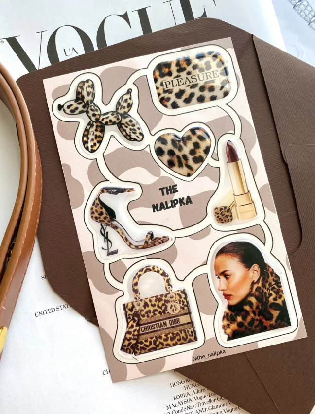 VS Nails Kleebiste komplekt LÕVI