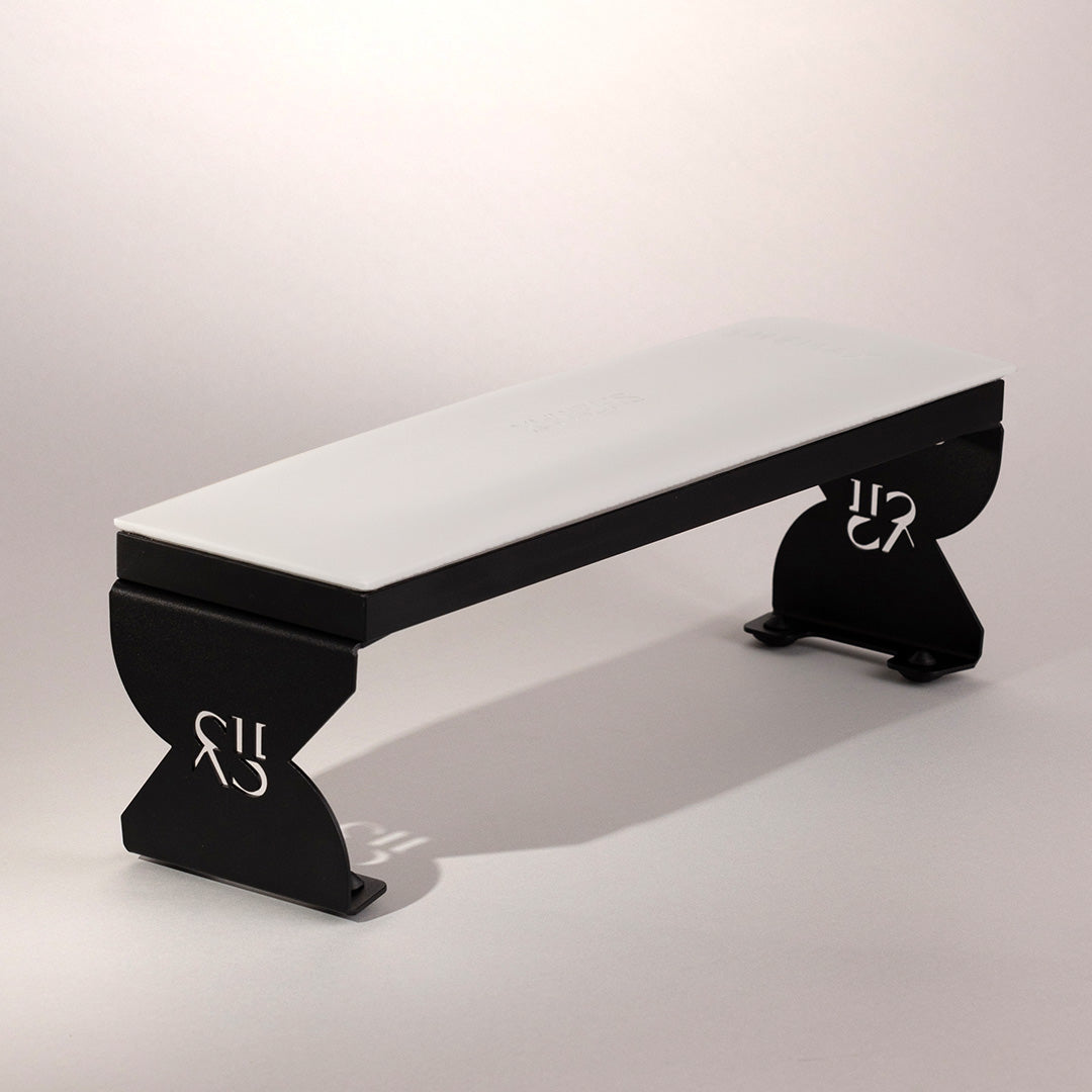 SHEMAX Armrest white on black legs