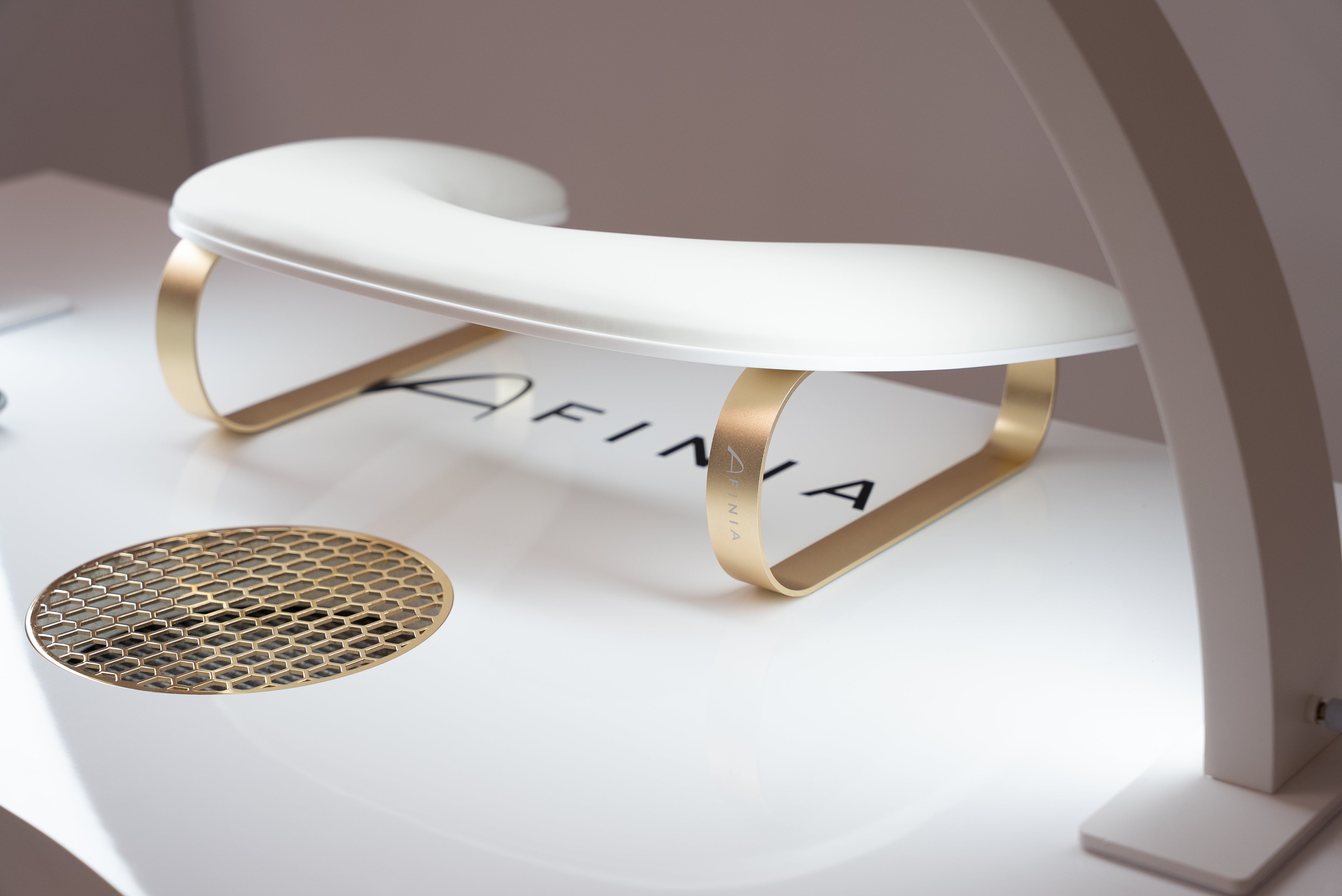 Afinia Käetugi Luna kreemjas