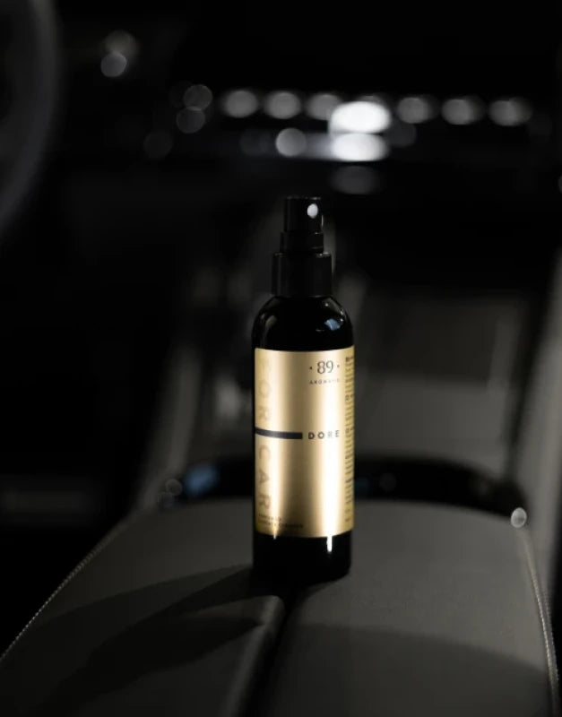 AROMATIC 89 Lõhnastatud auto armatuurlaua puhastusvahend Dore, 100ml