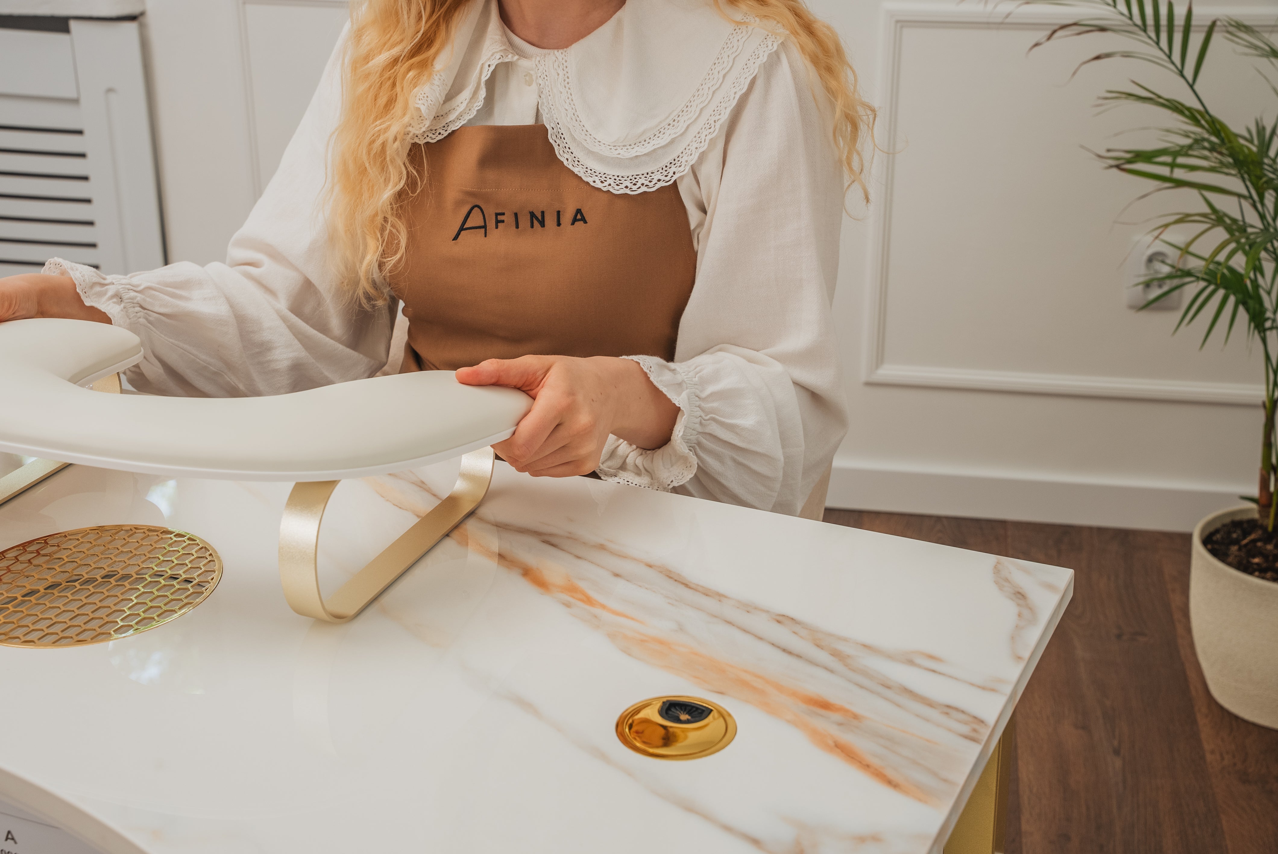 Afinia Käetugi Luna kreemjas