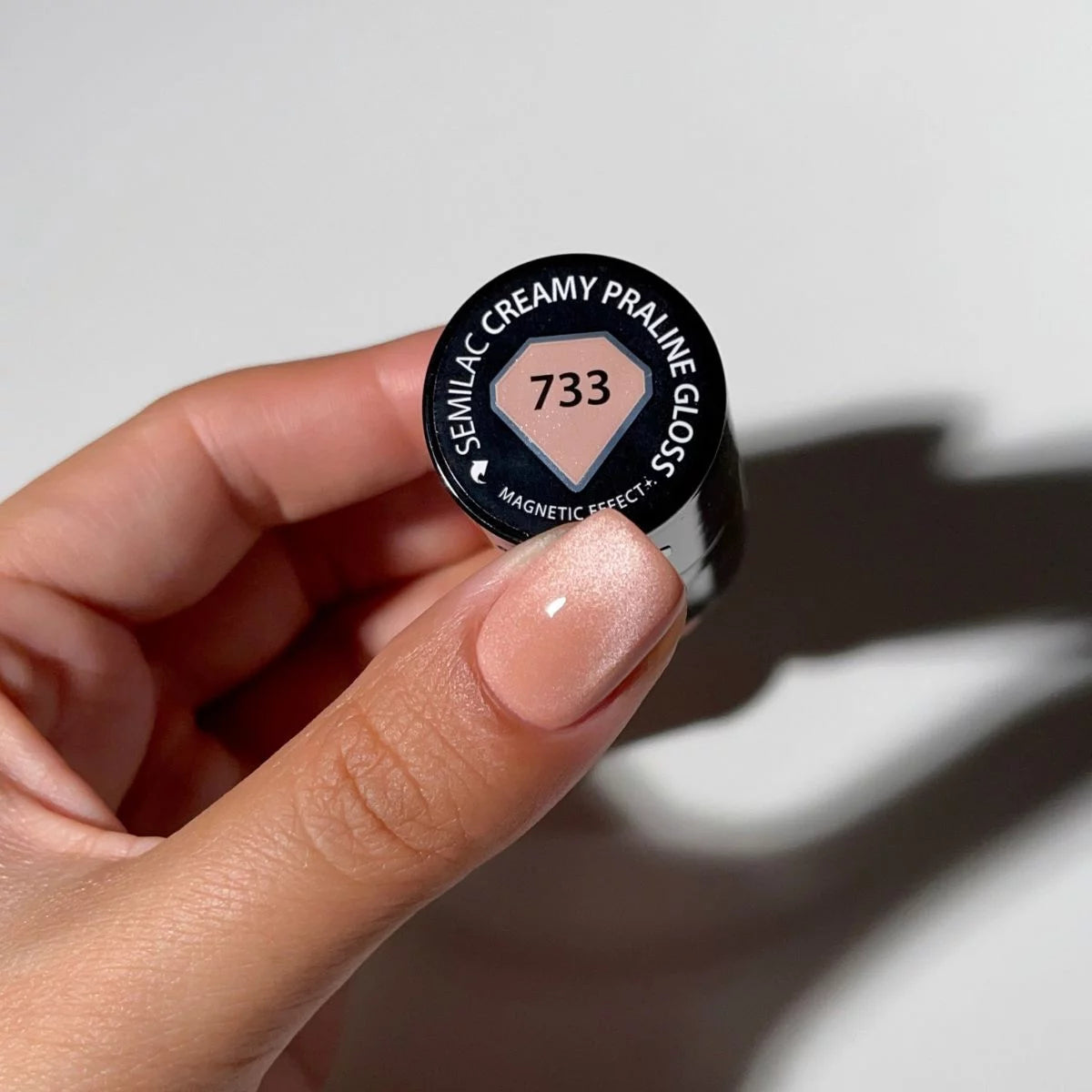 733 Semilac UV-geellakk „Creamy Praline Gloss” 7 ml