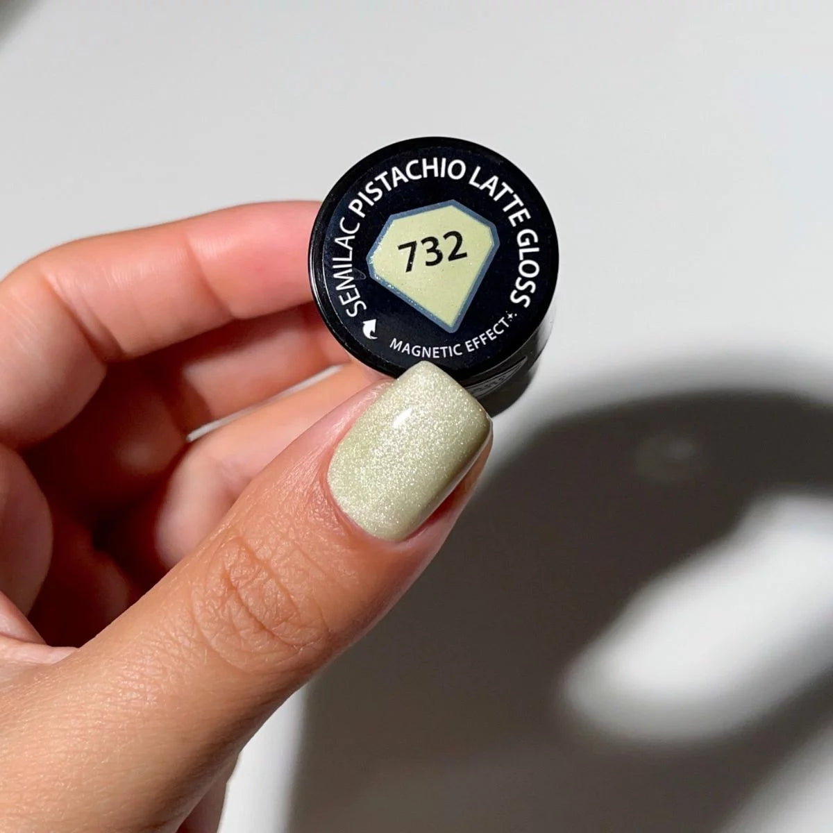 732 Semilac UV-geellakk „Pistachio Latte Gloss“ 7 ml
